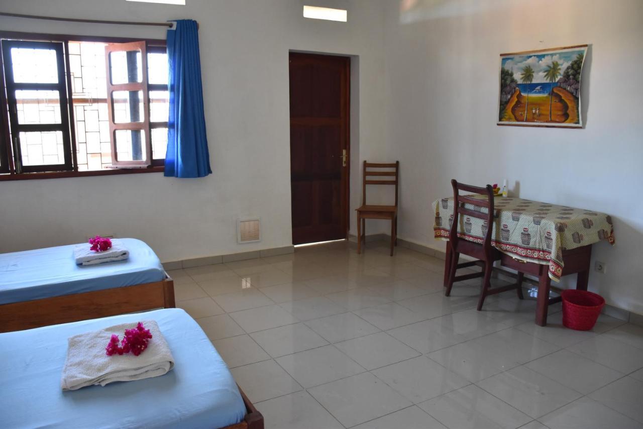 Bed and Breakfast Centre Lucien Botovasoa Antsiranana Exterior foto