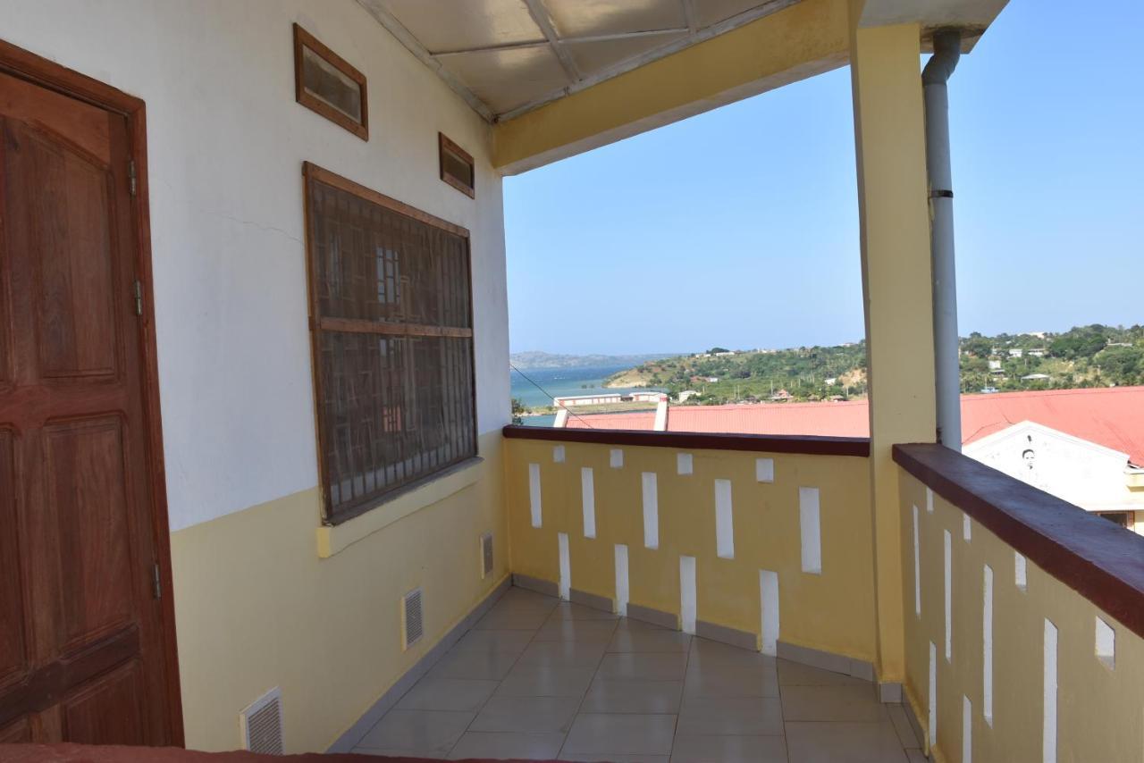 Bed and Breakfast Centre Lucien Botovasoa Antsiranana Exterior foto